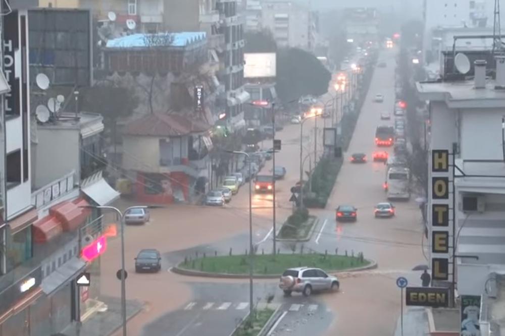 REKE NA KRITIČNOM NIVOU: Severoistok Albanije poplavljen, iz dana u dan je sve gore!