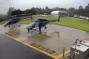 (VIDEO) ELISE UŽASA: U sudaru dva helikoptera na zemlji obe letelice totalno uništene