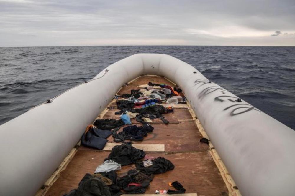 SPAŠENI OD SMRTI U MORU: Libijska obalska straža presrela čamce sa 500 migranata