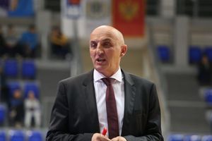 MORNAR SPREMAN DA SE BRANI NA SVOM TERENU Pavićević: Partizan je odlično otvorio sezonu i igrači sigurno dolaze puni samopouzdanja