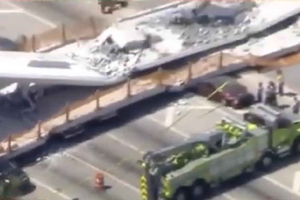 (VIDEO) UŽAS U MAJAMIJU: Srušio se tek otvoren most, zdrobljeni automobi ostali pod tonama betona, niko ne zna koliko je mrtvih!