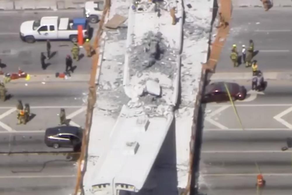 (VIDEO) HOROR U MAJAMIJU: Most se srušio na put, iz zgnječenih automobila čuju se jezivi krici! Još broje mrtve!