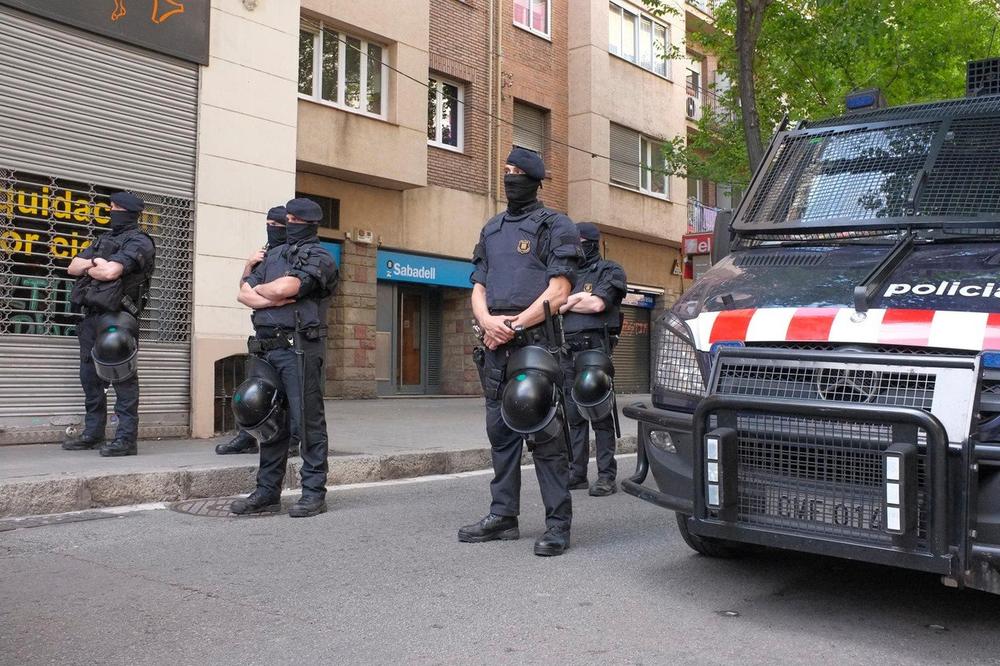 DŽIHADISTI SPREMALI MASAKR U ŠPANIJI: Policija uhapsila pripadnika Islamske države, našli mu hemikalije za pravljenje eksploziva