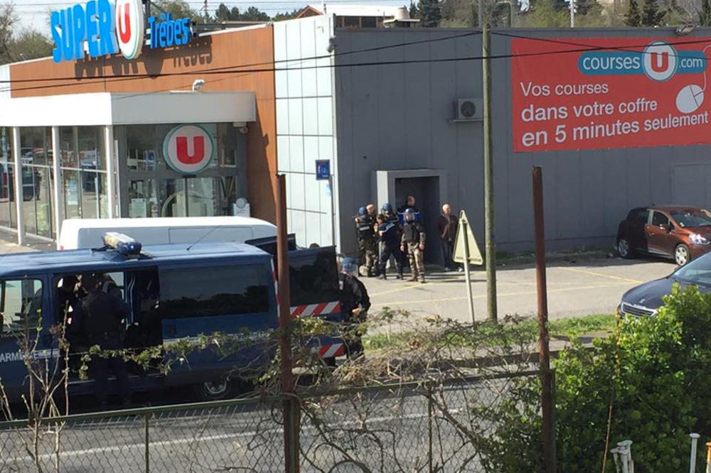 KRVAVI PIR RAZJARENOG DŽIHADISTE: Pre pucnjave u supermarketu ubio jednu i ranio drugu osobu u obližnjem gradu