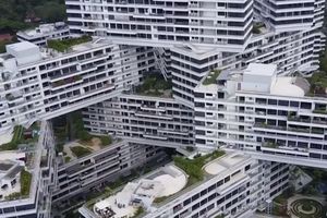 (VIDEO) IZGLEDA KAO DEČIJA IGRA, A ČUDO JE ARHITEKTURE! Zgrada u Singapuru izgleda fascinantno!