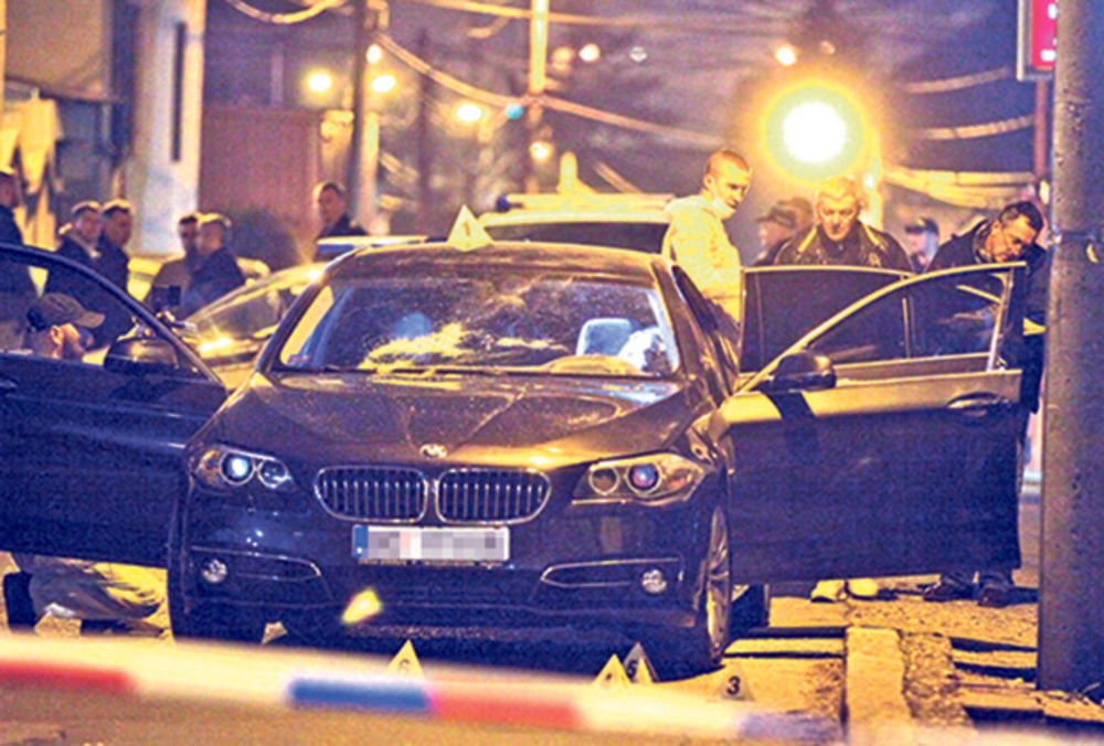 BMW u kom je izrešetan Blažo Đurović