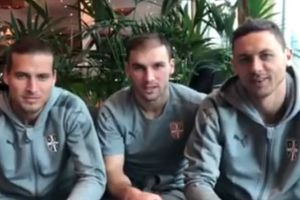 (VIDEO) FUDBALERI UPUTILI PORUKU PODRŠKE SRPSKOM KOSOVU: Ivanović, Matić i Prijović posebne pozdrave poslali braći Radić koja su ostala bez majke