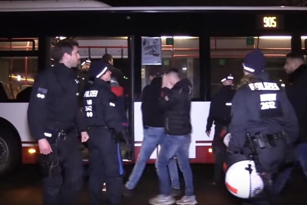 (VIDEO) MIGRANTI KRENULI U OBRAČUN: Izvadili mačete, šipke, cevi, nemačka policija sprečila krvoproliće!