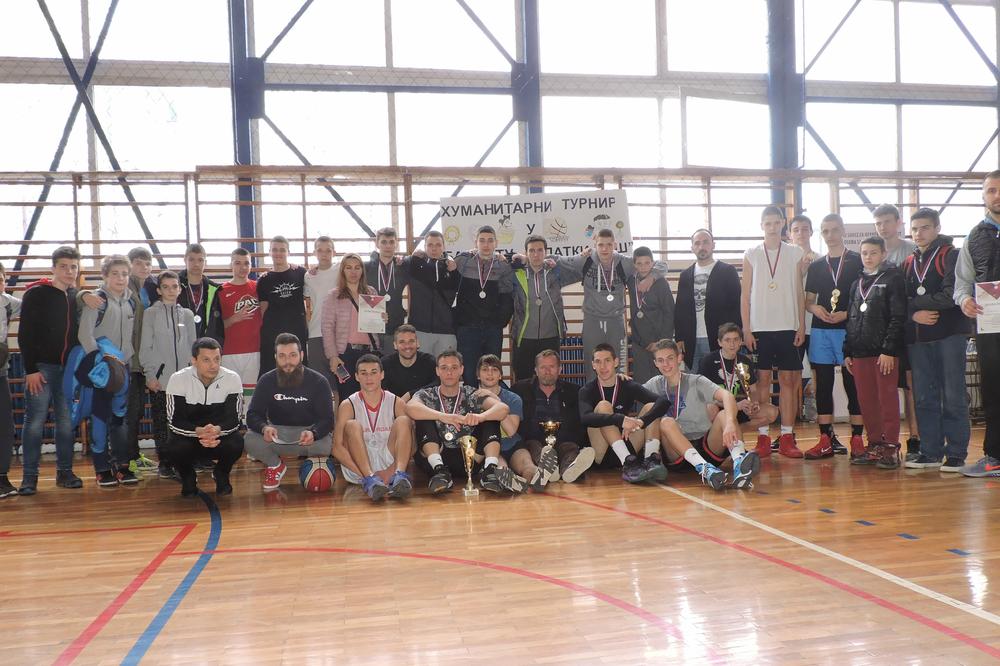 SLATKI KOŠ: Humanitarni turnir u basketu za decu bez roditeljskog staranja