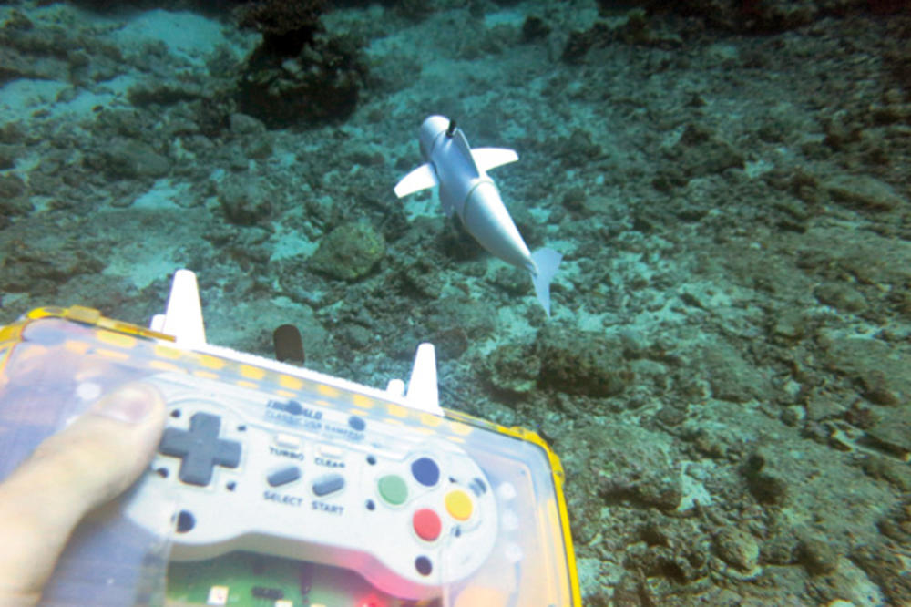 TAJNE MORA: Robotska riba čisti okeane!