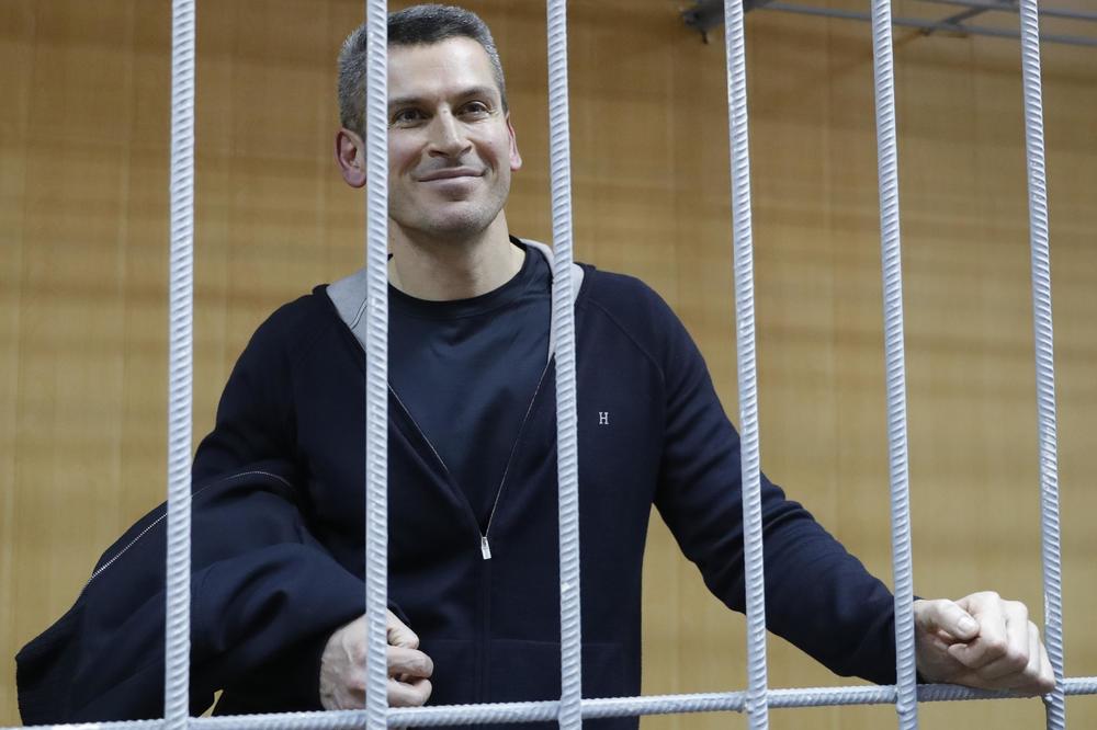PESKOV POTVRDIO: Milijarder Мagomedov uhapšen zbog korupcije, ne zbog biznisa