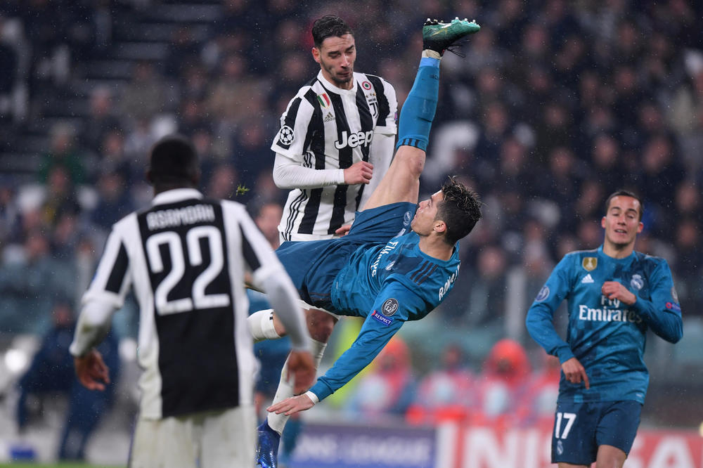 (VIDEO) KRISTIJANO OVO NIKAD NIJE DOŽIVEO: Pogledajte reakcije Zidana i navijača Juventusa posle Ronaldovih makazica