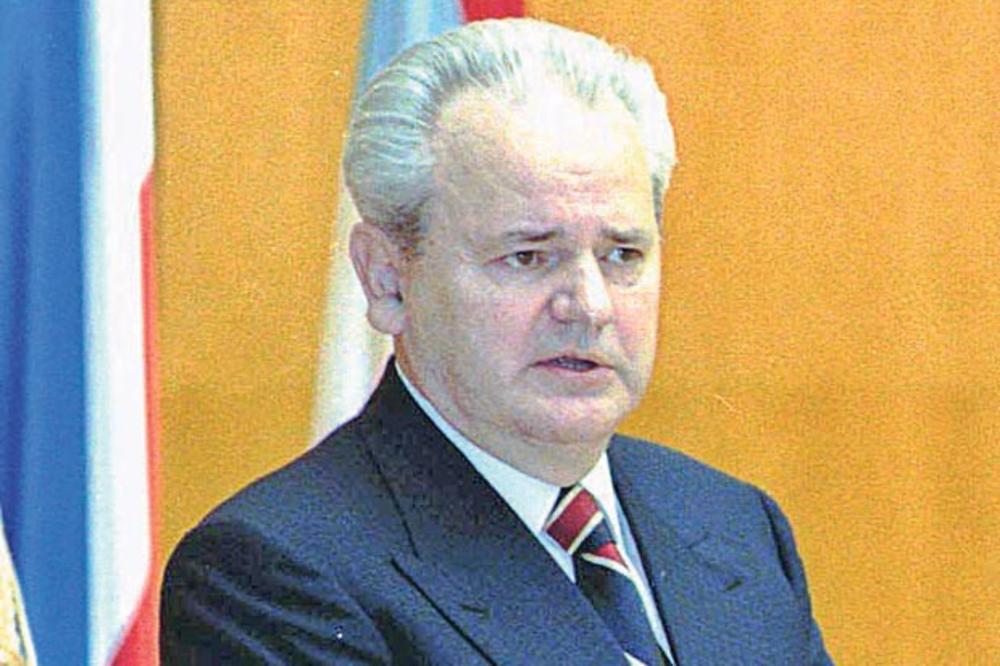 RECI SVOJIM PRIJATELJIMA IZ VAŠINGTONA DA SE NE ZAJEB.VAJU SA MNOM! Koga je Milošević GAĐAO U GLAVU, ko se uplašio da ga Sloba ne ubije i ko je poručio Srbima: Ispustili ste priliku u Dejtonu, SAD ĆE VAS UDARITI!