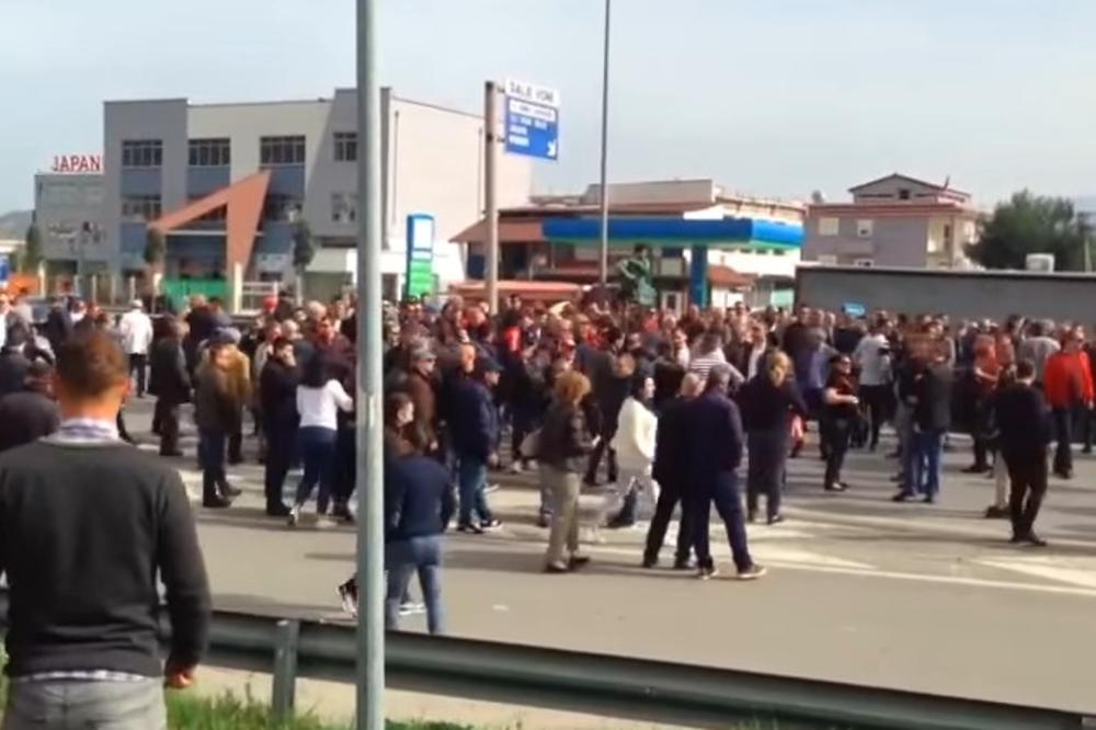 (VIDEO) ALBANCI NA ULICAMA: Opozicija blokirala glavne puteve, traže OSTAVKU EDIJA RAME!