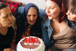 (FOTO) UPOZNAJTE BAKA RUŽU IZ SELA PERIŠ KOD SVRLJIGA: Proslavila 100. rođendan, a ovo iznenađenje joj se POSEBNO DOPALO!
