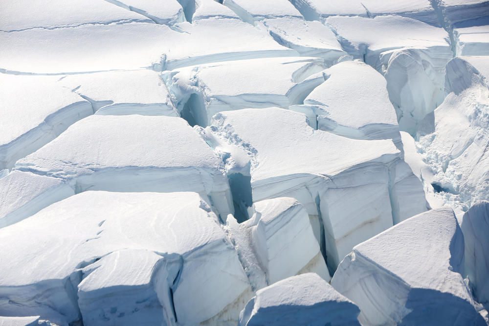 TAJNA SKRIVANA 100 MILIONA GODINA: Otkriveno šta je zakopano pod tonama leda na Antarktiku! Nije ono što smo mislili!