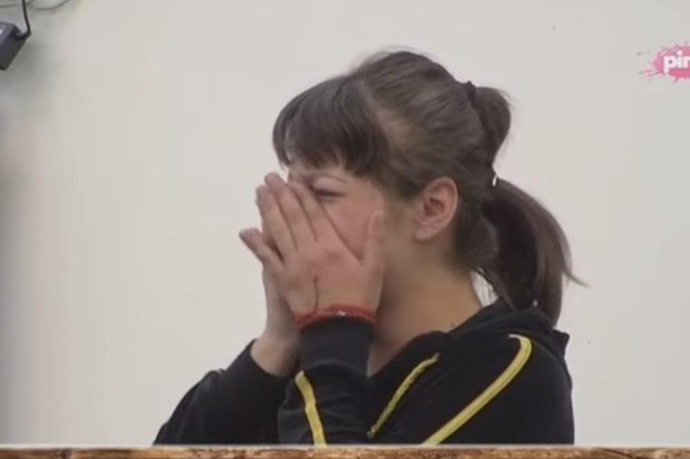 (VIDEO) PLAKALA KAO KIŠA: Miljana kroz suze otkrila pol deteta!