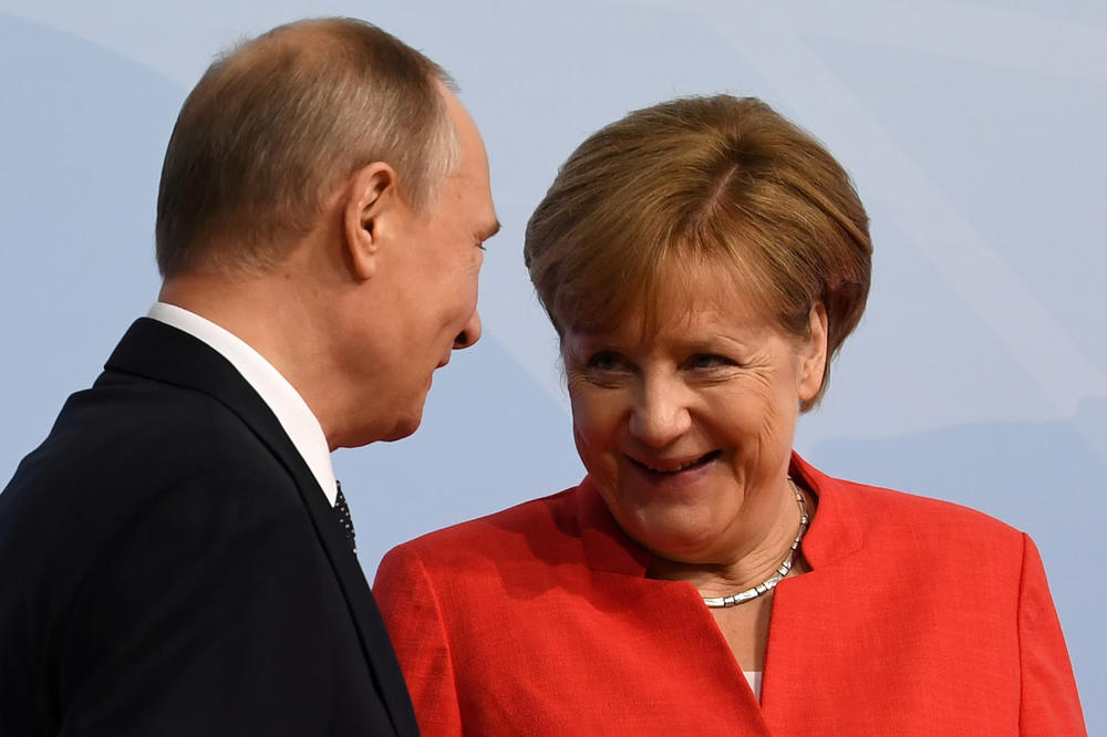 SASTANAK U SOČIJU: Merkelova s Putinom 18. maja