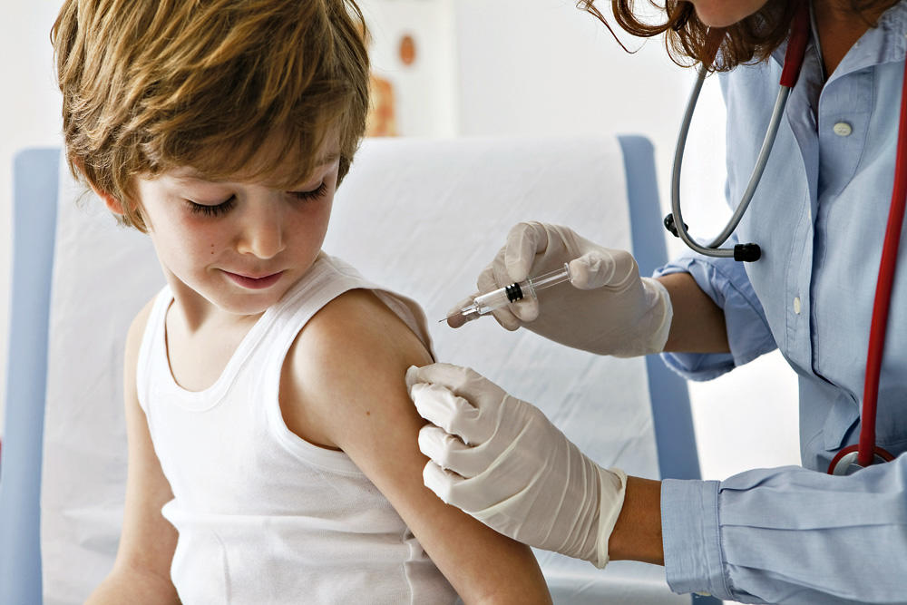 vakcina, inekcija, dete