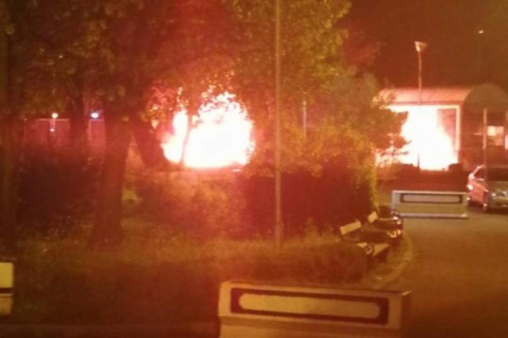 (FOTO) ZAPALJEN BMW GINEKOLOGA U PODGORICI: Lekar danima leži u bolnici, požar pred Kliničkim centrom