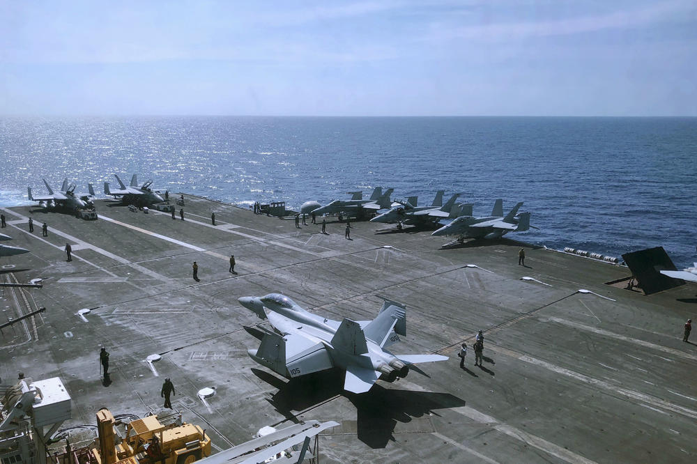 TIK PORED KINESKIH VOJNIH BRODOVA: Američka mornarica izvela vazdušnu vežbu na Pacifiku