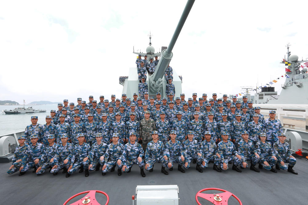 Obilazak pomorskih snaga... Si Đinping, predsednik Kine