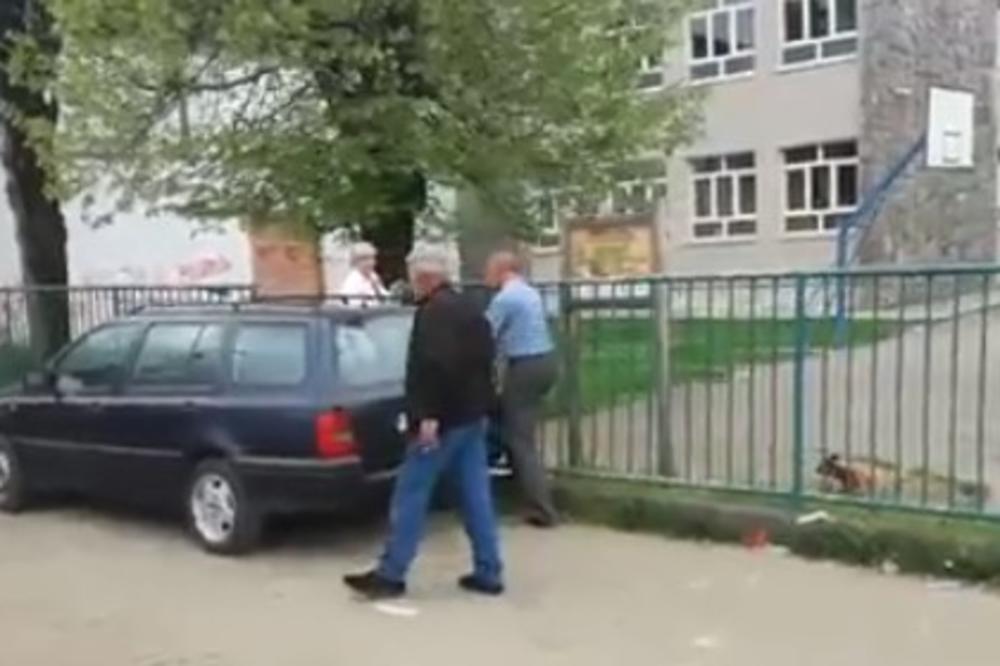 (KURIR TV) INCIDENT NA BIRAČKOM MESTU U DANILOVGRADU: Član DPS blokirao jedan od ulaza