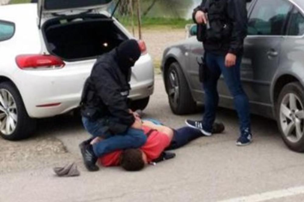 UHAPŠENA NARKO-BANDA U BANJALUCI: Inspektorima prodali kilogram kokaina, pa završili iza rešetaka!