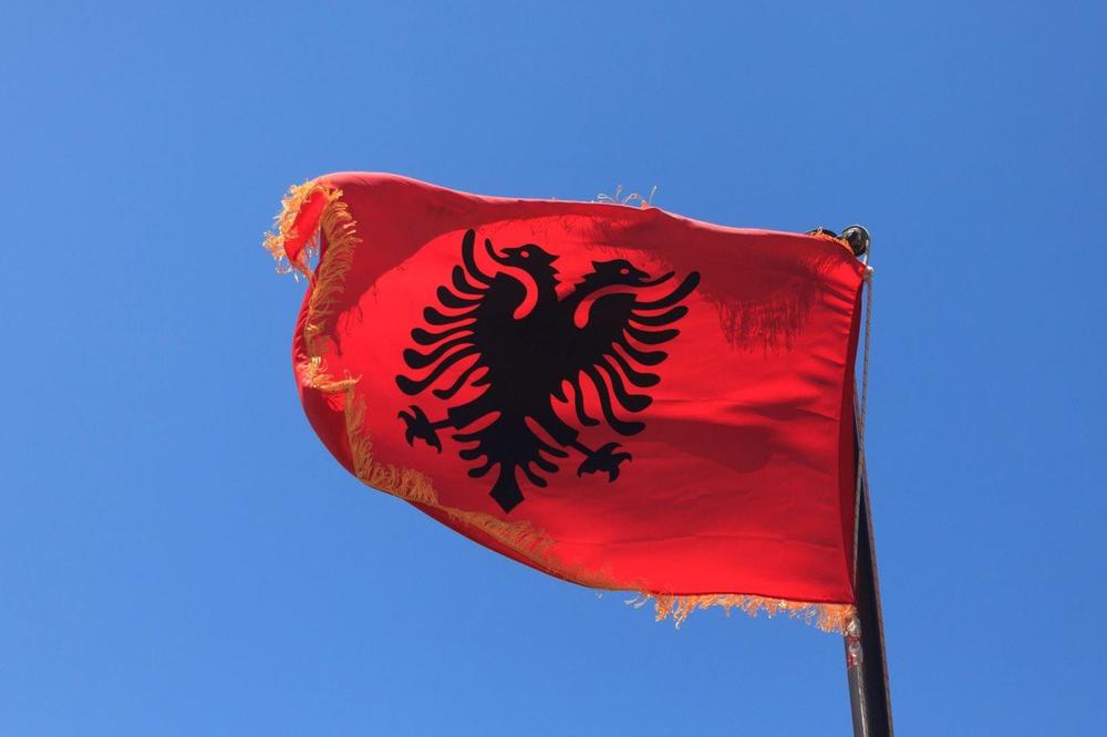 CRNA GORA PROTIV ALBANSKE ZASTAVE: Prijava zbog isticanja barjaka susedne države na skupu na Cijevni