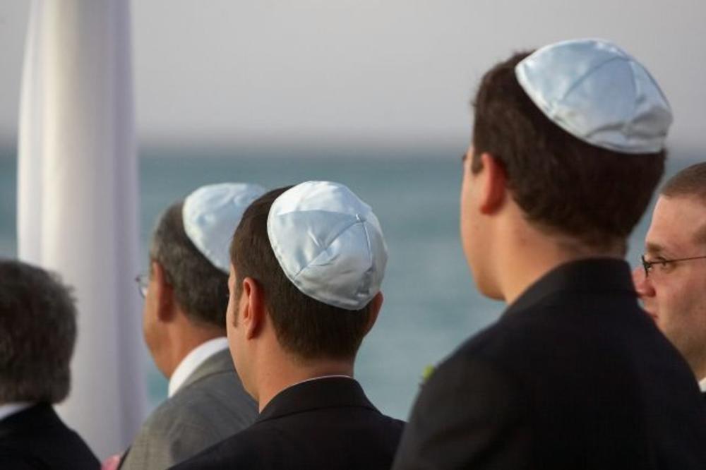 U BERLINU NIJE NAPADNUT JEVREJSKI VEĆ ARAPSKI MLADIĆ: Šokantno objašnjenje zašto je nosio jevrejsku kapu