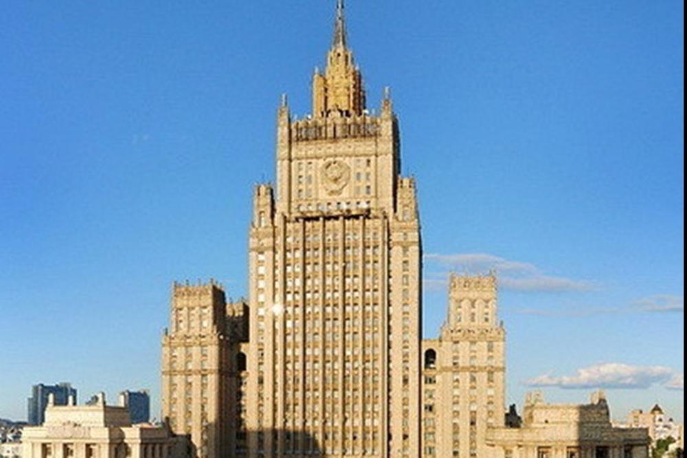 LAŽNA UZBUNA U MOSKVI: Zgrada ministarstva spoljnih poslova bila ispražnjena zbog dojave o bombi!
