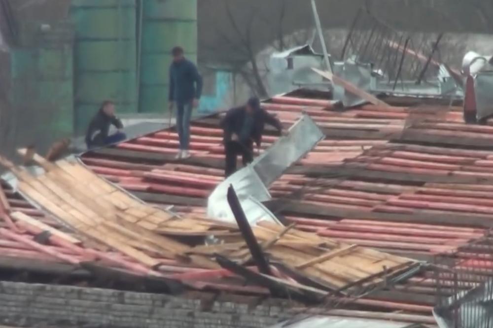 (VIDEO) URAGAN POHARAO MOSKVU: U oluji poginulo dvoje, među njima dete, 17 osoba povređeno!