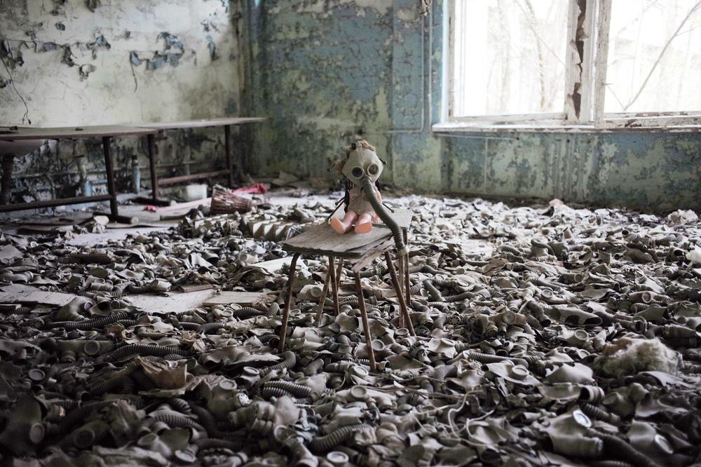 ZBOG EKSTREMNOG TURIZMA RIZIKUJU ŽIVOT: Ušli u zabranjenu zonu Černobilja, najpogođeniju katastrofom!