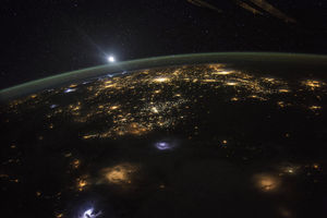 (FOTO) DAN ZEMLJE: Ovim zadivljujućim prizorima iz svemira nas NASA opominje da čuvamo svoju planetu!
