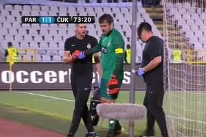 (VIDEO) REPREZENTATIVNI GOLMAN ZABRINUO SVE: Đukić otkrio koliko je teška povreda Stojkovića!