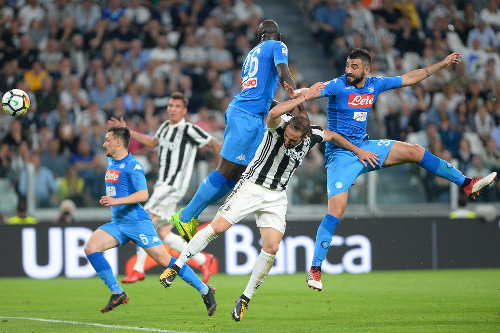 (VIDEO) STARA DAMA U ŠOKU: Napoli srušio Juventus u 90. minutu! Sledi drama u borbi za titulu
