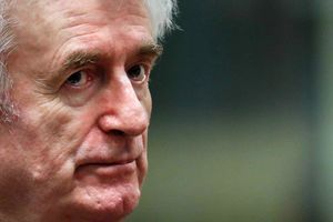 HAG: Tužilaštvo traži doživotni zatvor za Karadžića