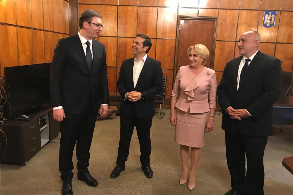 (FOTO) VUČIĆ DOPUTOVAO U BUKUREŠT: Počeo sastanak sa premijerima Rumunije, Bugarske i Grčke