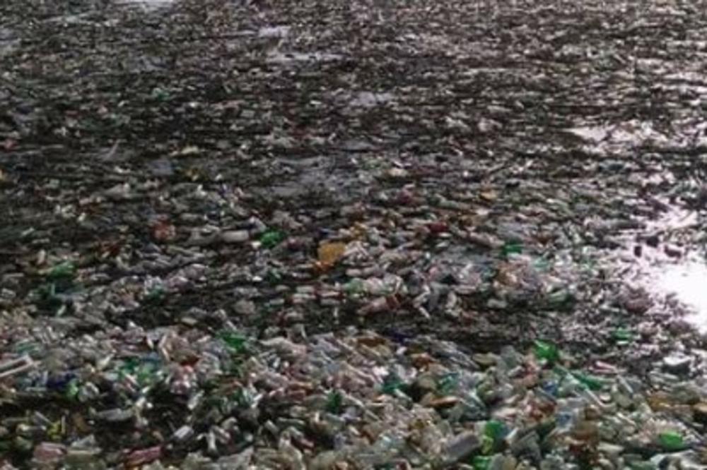 (FOTO) ŠOK PRIZOR IZ SRBIJE: Plastične flaše progutale Lim, pogledajte fotografiju koja je izazvala lavinu komentara na Fejsbuku