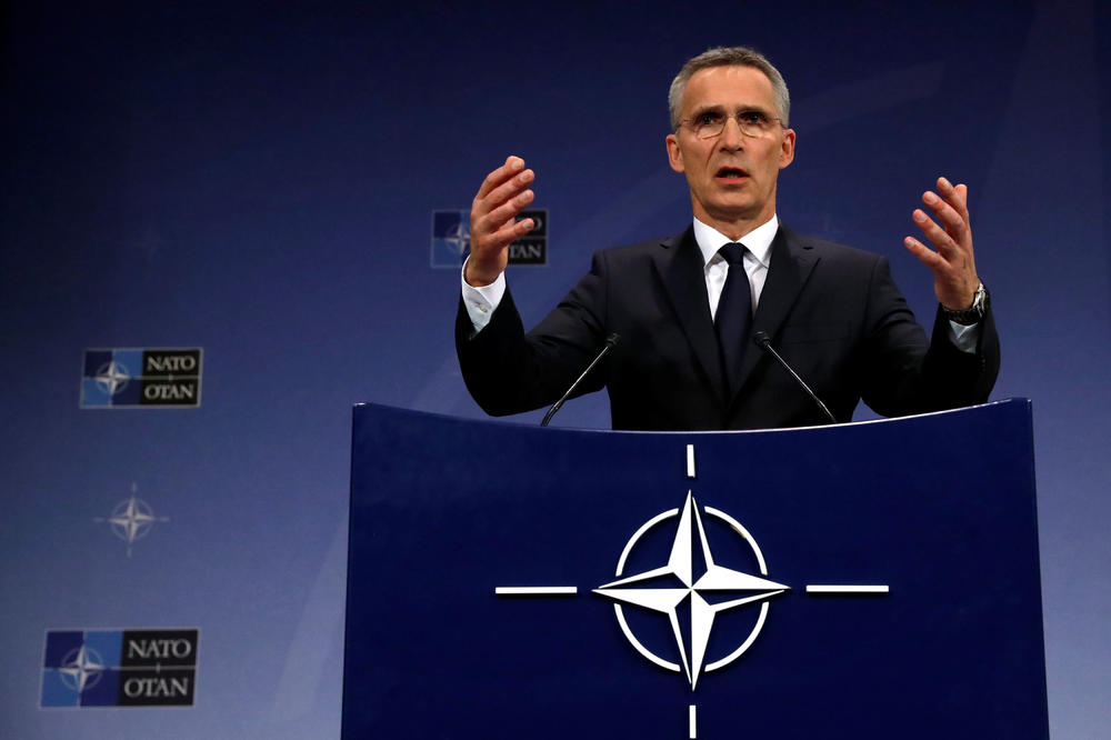 STOLTENBERG: Makedonija dobija poziv u NATO čim se reši spor sa Grčkom