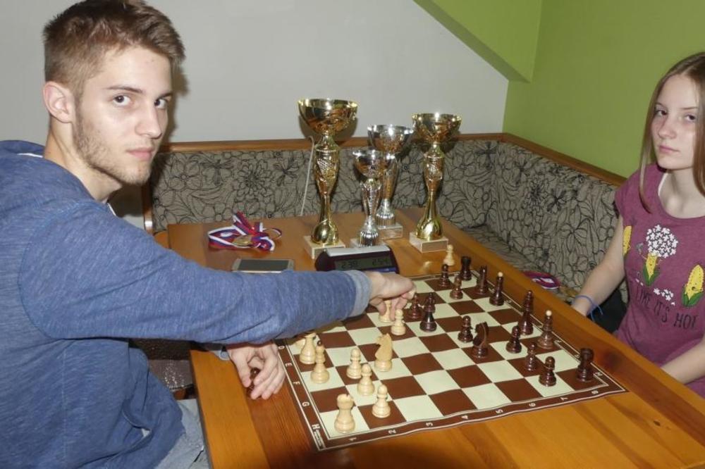 MI TO MOŽEMO: Pošaljimo brata i sestru na Evropsko i Svetsko šahovsko prvenstvo!