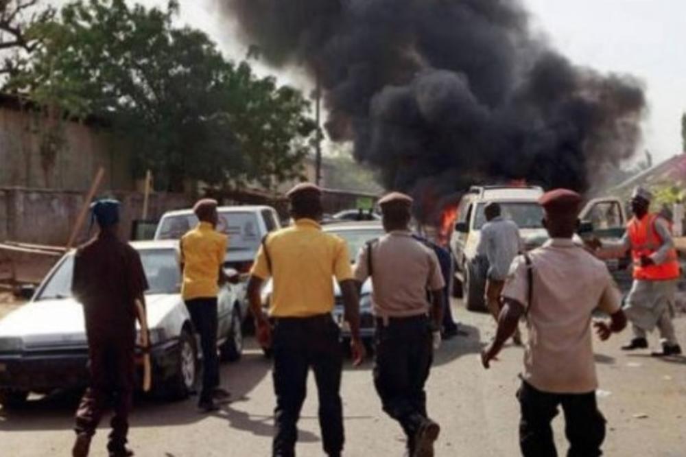 (VIDEO) HOROR U NIGERIJSKOJ DŽAMIJI: Islamisti Boko Harama ubili 20 ljudi
