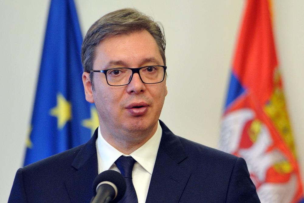 Vučić na Andrićevom vencu: Ove godine znatno povećanje plata i penzija