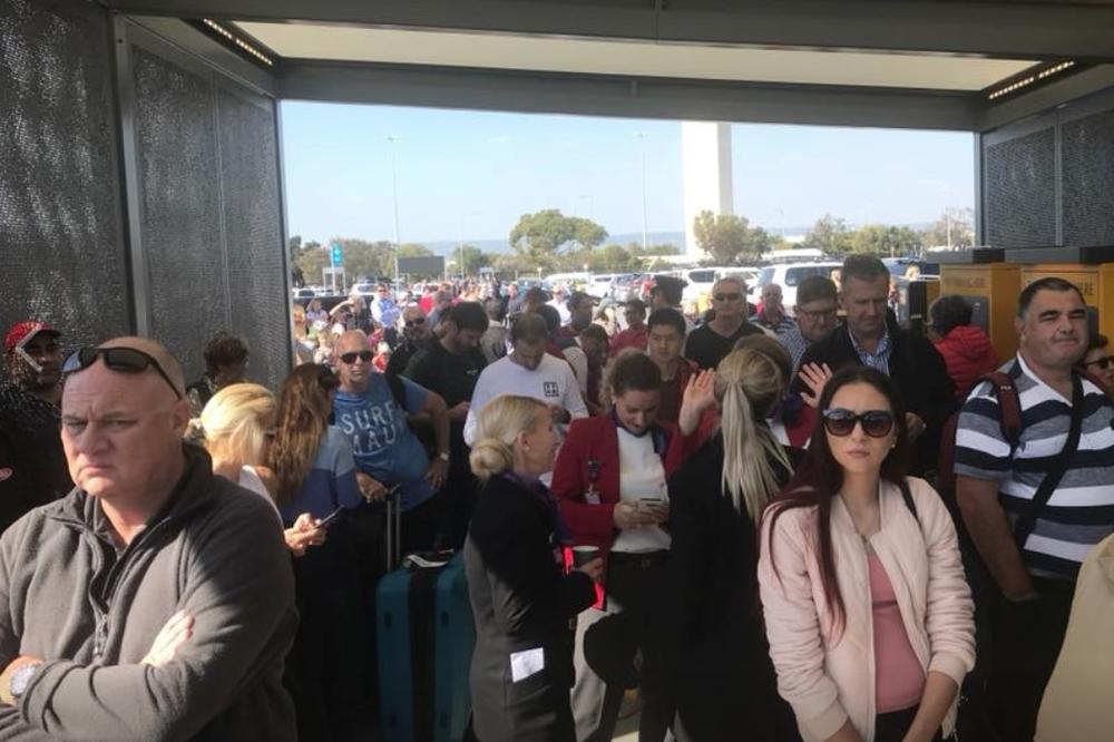 UZBUNA U AUSTRALIJI: Terminali na aerodromu Pert hitno evakuisani