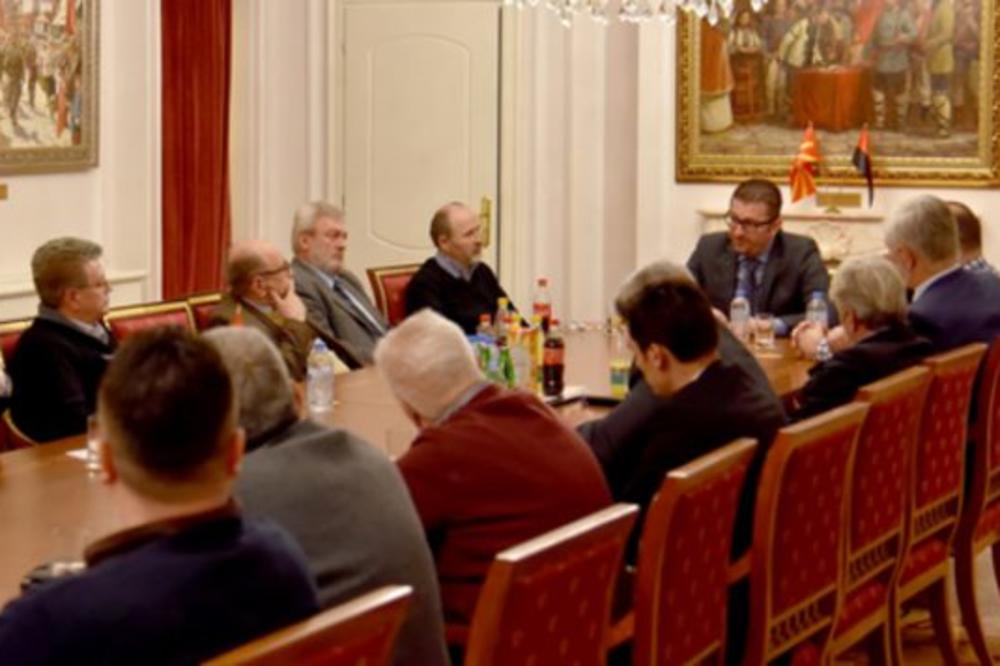 RASPADA SE KOALICIJA VMRO-DPMNE: Od 20 partnera sastanku prisustvovali  predstavnici samo 8 njih