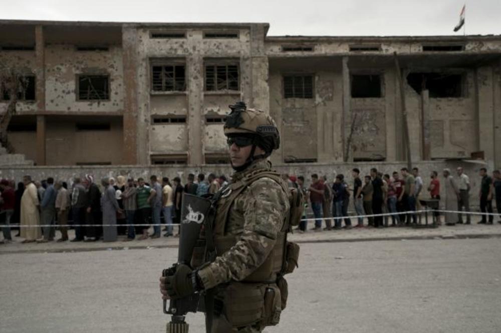KRVAVI IZBORI U IRAKU: U napadu bombom kod birališta poginulo troje