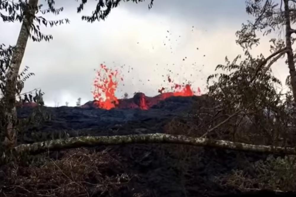 SCENARIO IZ NOĆNE MORE SE OSTVARUJE: Vulkan na Havajima počeo da izbacuje PROJEKTILE! (VIDEO)