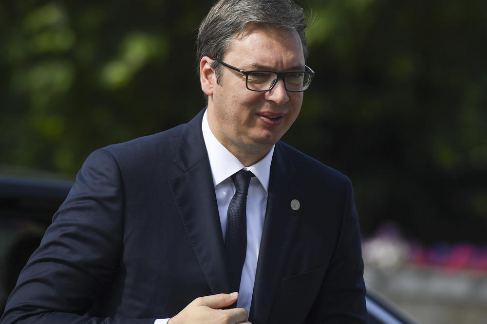 VUČIĆ U AZERBEJDŽANU: Sa njim otišlo i nekoliko ministara, očekuje se potpisivanje važnih sporazuma