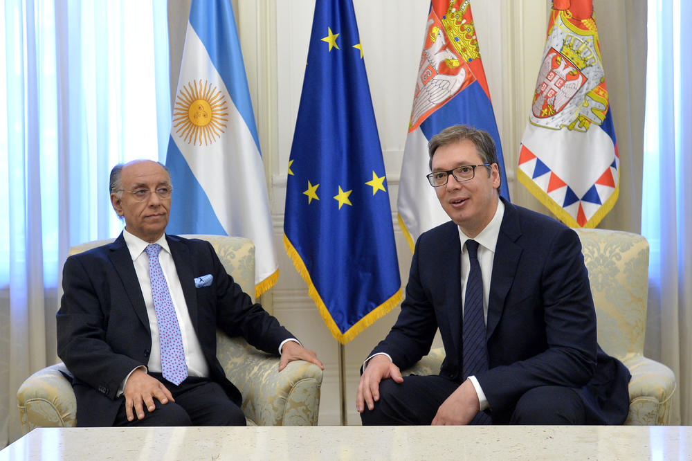 OPROŠTAJNA POSETA NA ADNRIĆEVOM VENCU: Vučić razgovarao sa odlazećim ambasadorom Argentine
