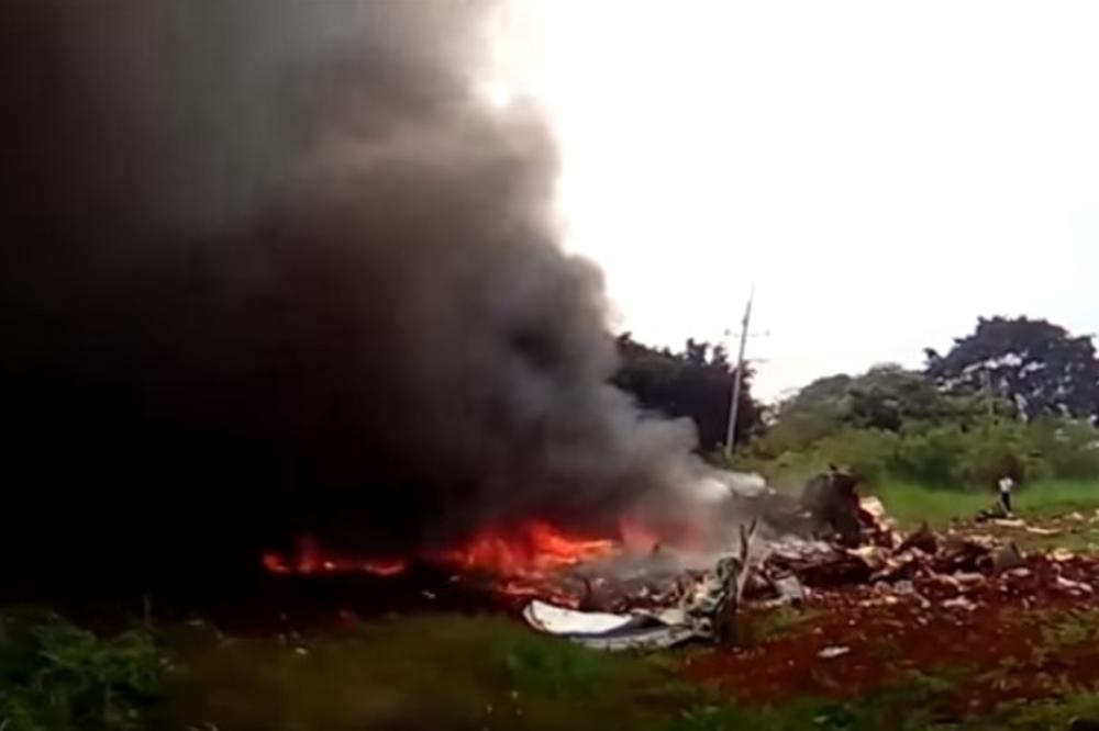 TRENUTAK STRAVE I UŽASA: Pogledajte momenat eksplozije aviona na Kubi! JEZIVO! (VIDEO)